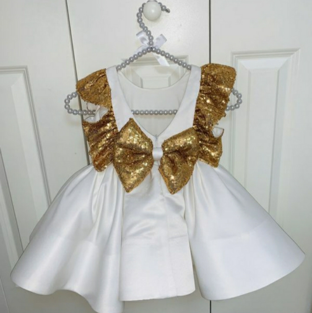 Itty Bitty Toes dress